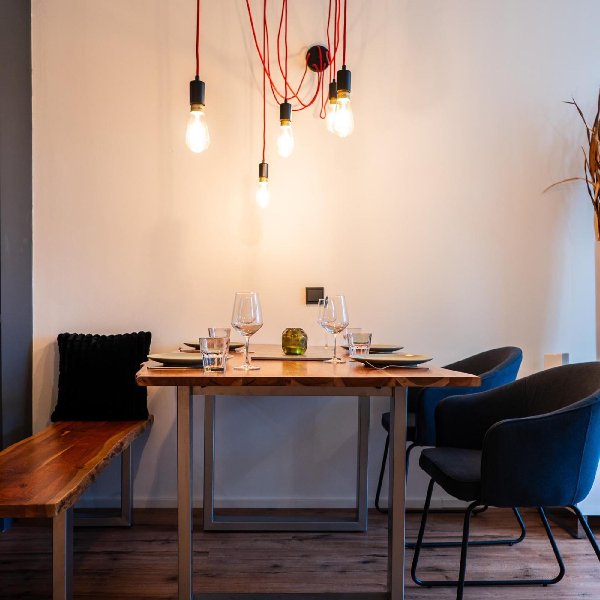 M Apartment Charme - Gemuetlich Geraeumig Heimisch 랜다우인더펠즈 외부 사진