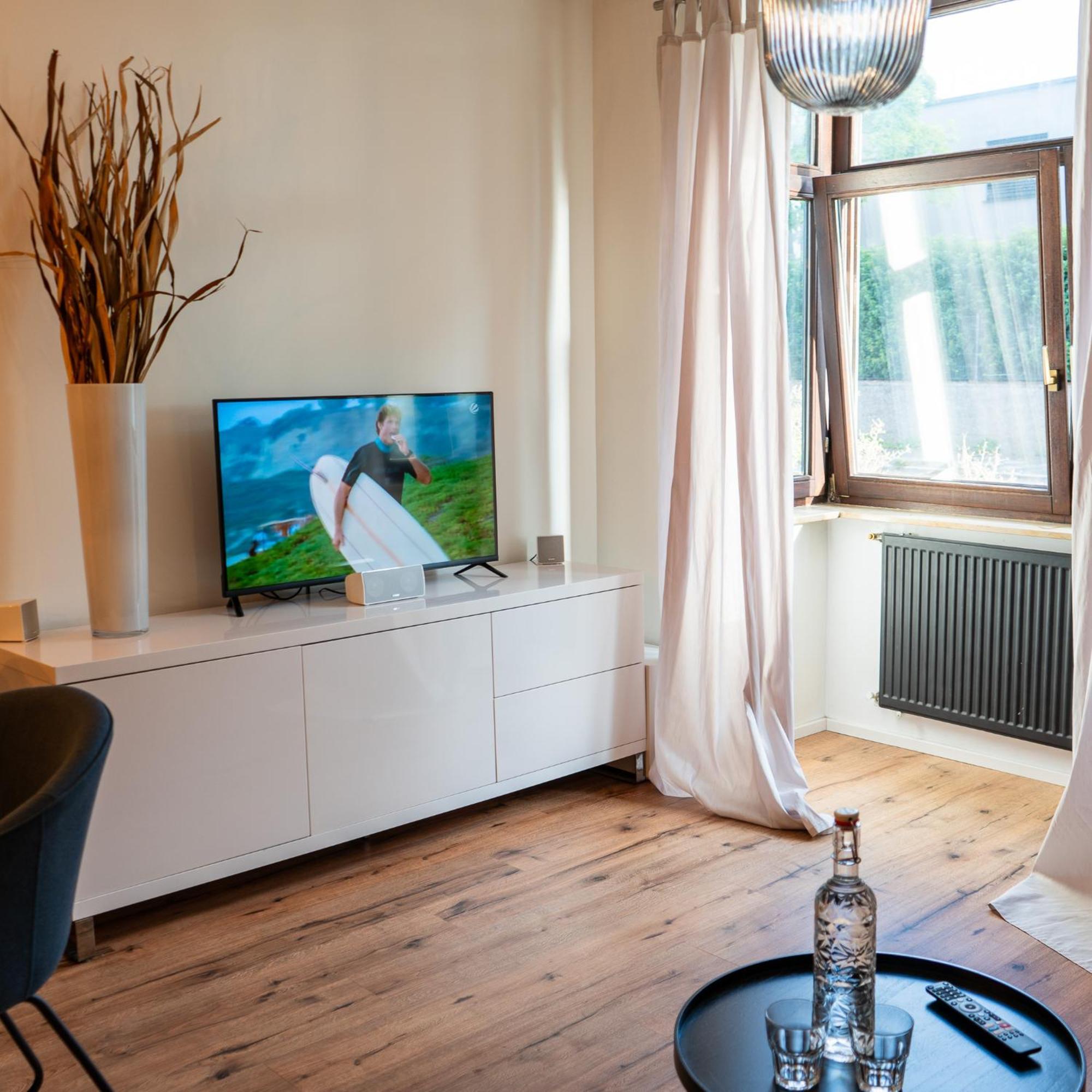 M Apartment Charme - Gemuetlich Geraeumig Heimisch 랜다우인더펠즈 외부 사진